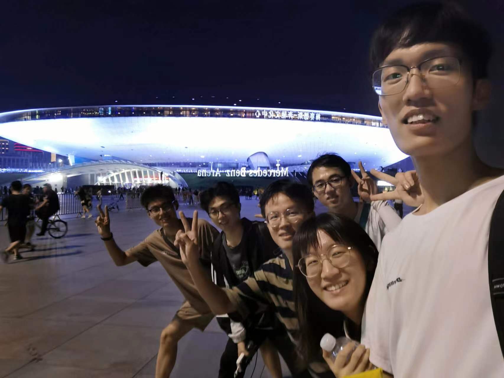 国庆和温州人民出去玩，高难度摄影动作彰显了我的腿部力量🐶